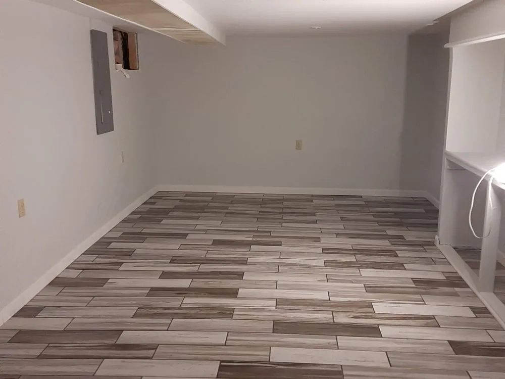 Slide of Boogs Renovations