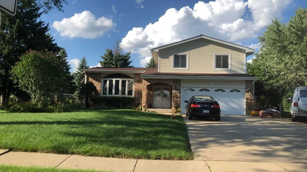 Slide of Borders Construction