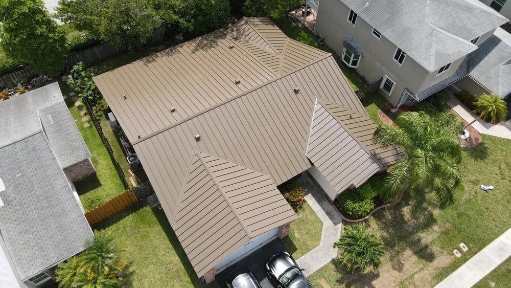 Slide of Borges Roofing