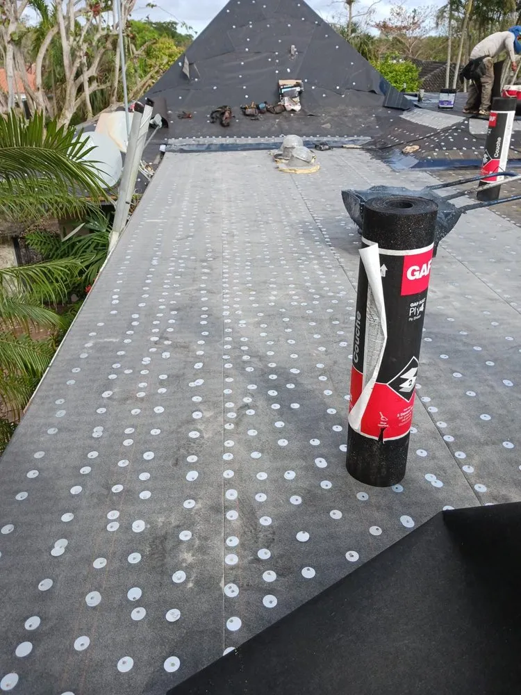 Slide of Borja’s Roofing