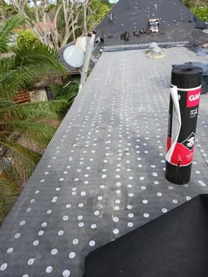 Borja’s Roofing Logo