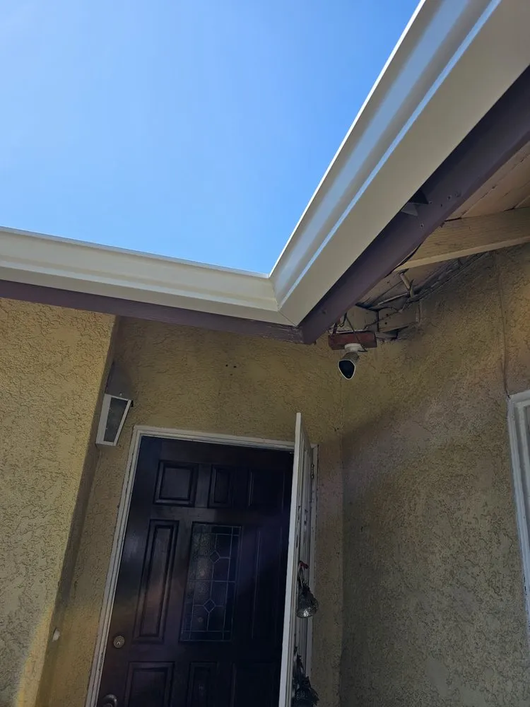 Slide of Bo's Gutter Pros