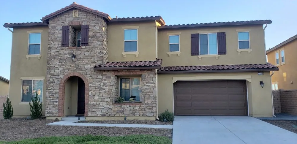 Slide of Bo's Gutter Pros