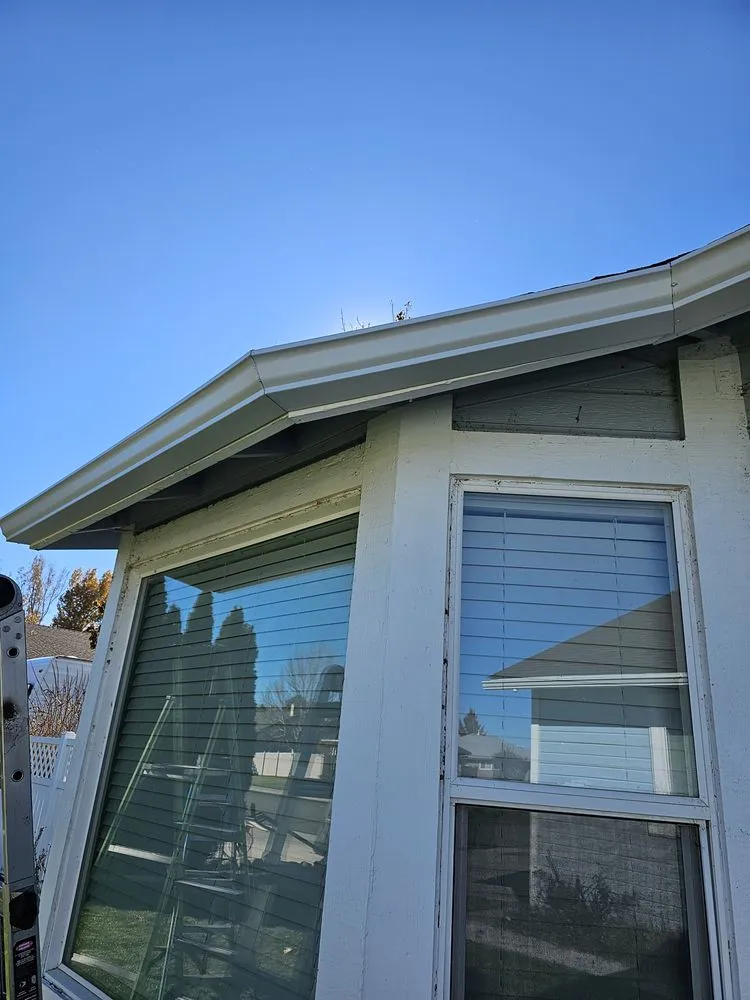 Slide of Bo's Gutter Pros