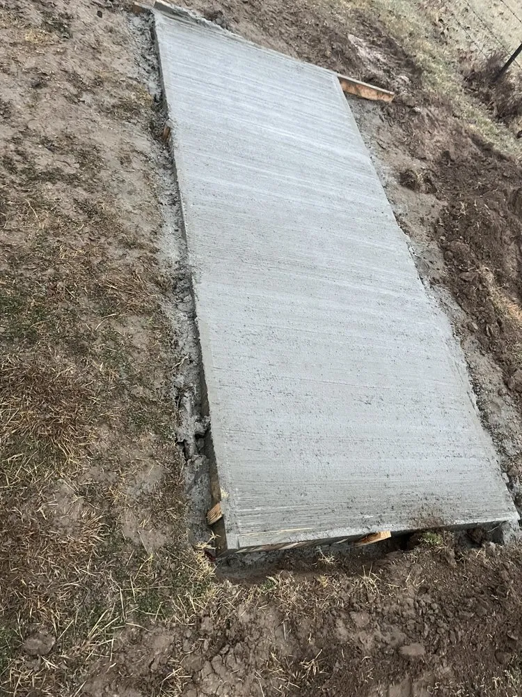 Licensed roof replacement experts serving Apache, OK - Boss B's Construction & Excavating