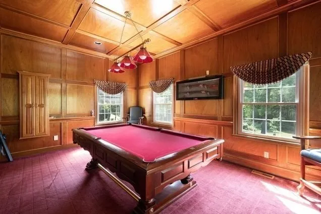 Slide of Boston J’s New England Style Roofing and Construction