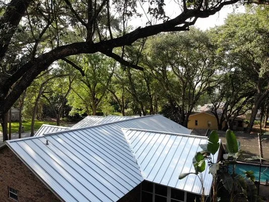 Boulais Roofing Logo