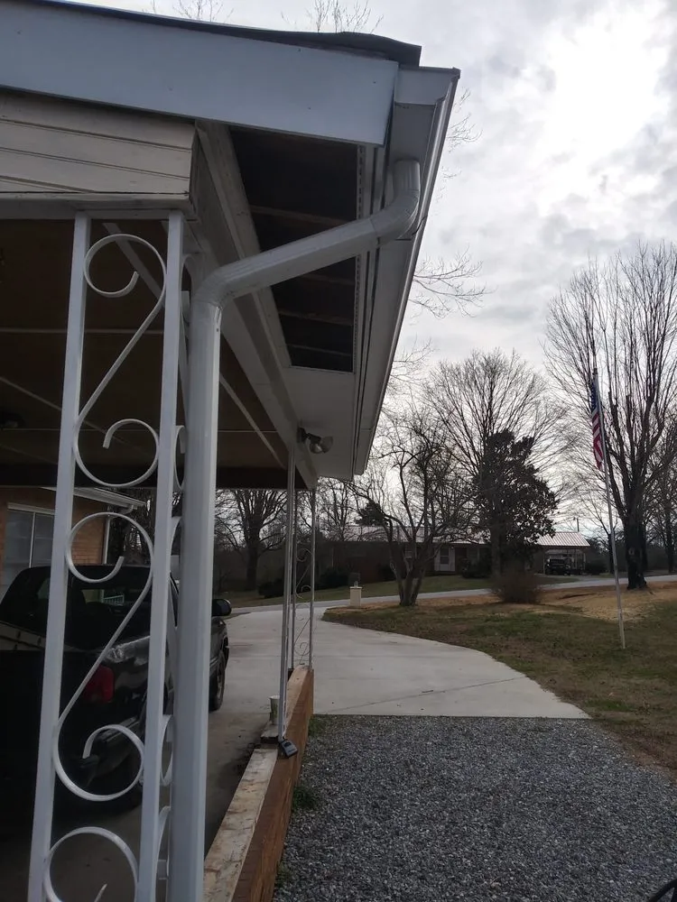 Slide of Bowkley Roofing & Handyman