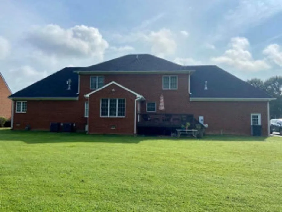 Slide of B&R Construction & Roofing