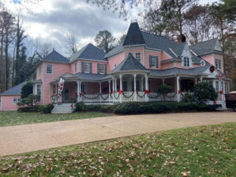 Slide of B&R Construction & Roofing