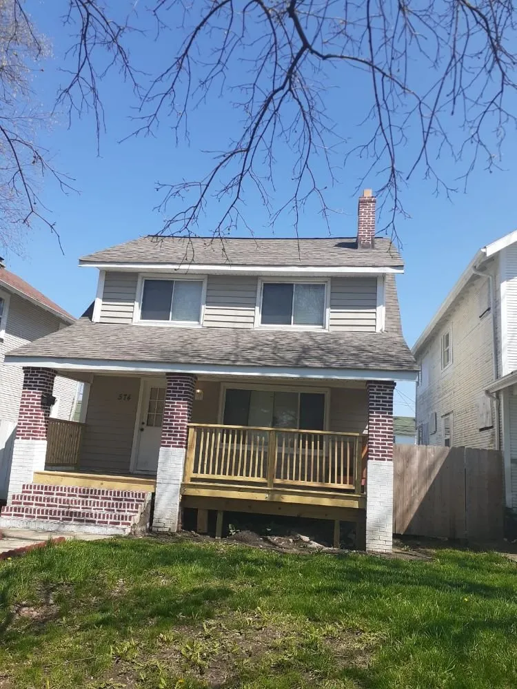 Slide of B&R Construction