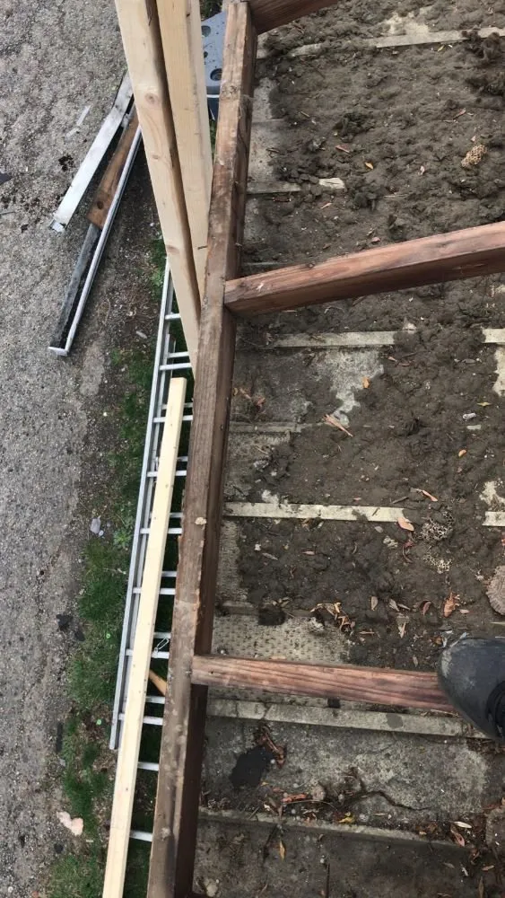 Slide of B&R Construction