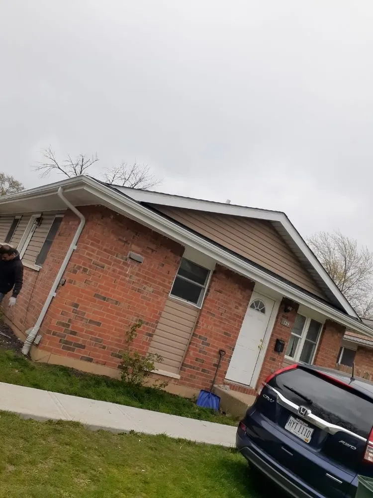 Slide of B&R Construction