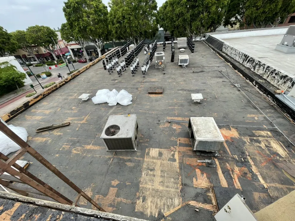 Slide of B&R Roofing & Tear Off