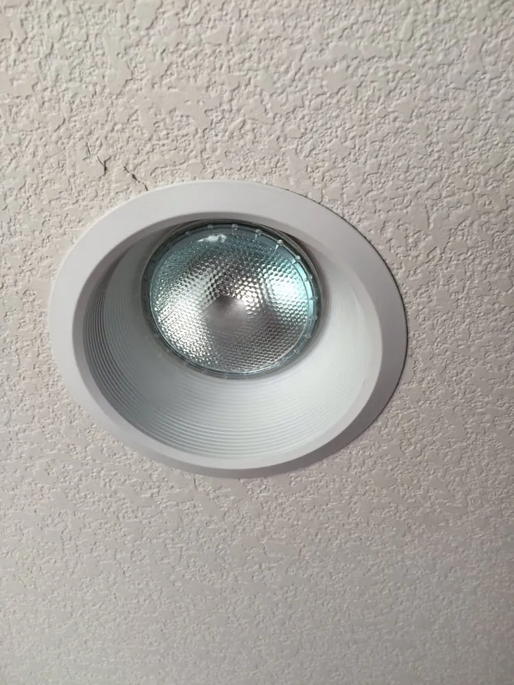 Slide of BR Roofing and Restoration, Inc