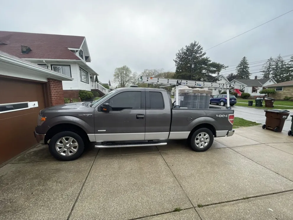 Slide of B&R Roofing Services