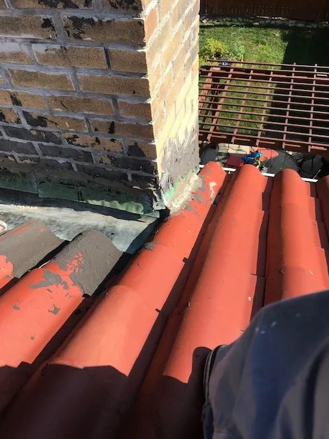 Slide of Braden Roofing