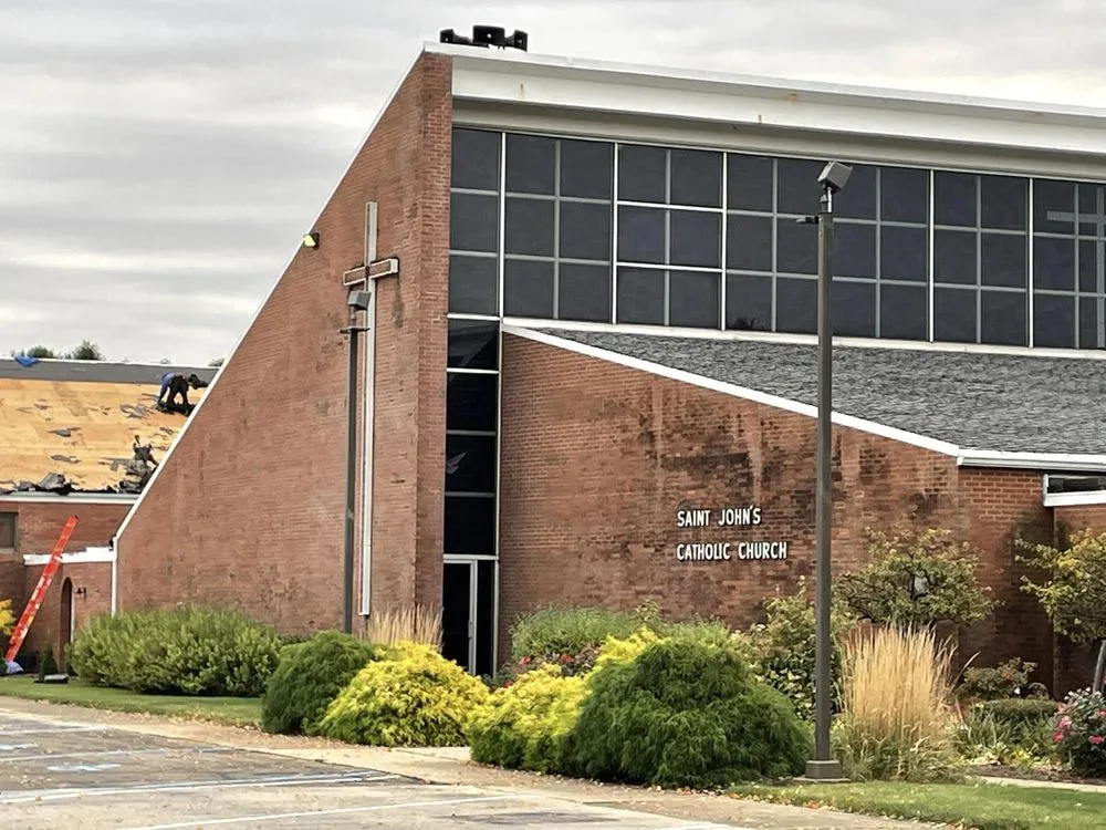 Slide of Brads Home Improvement