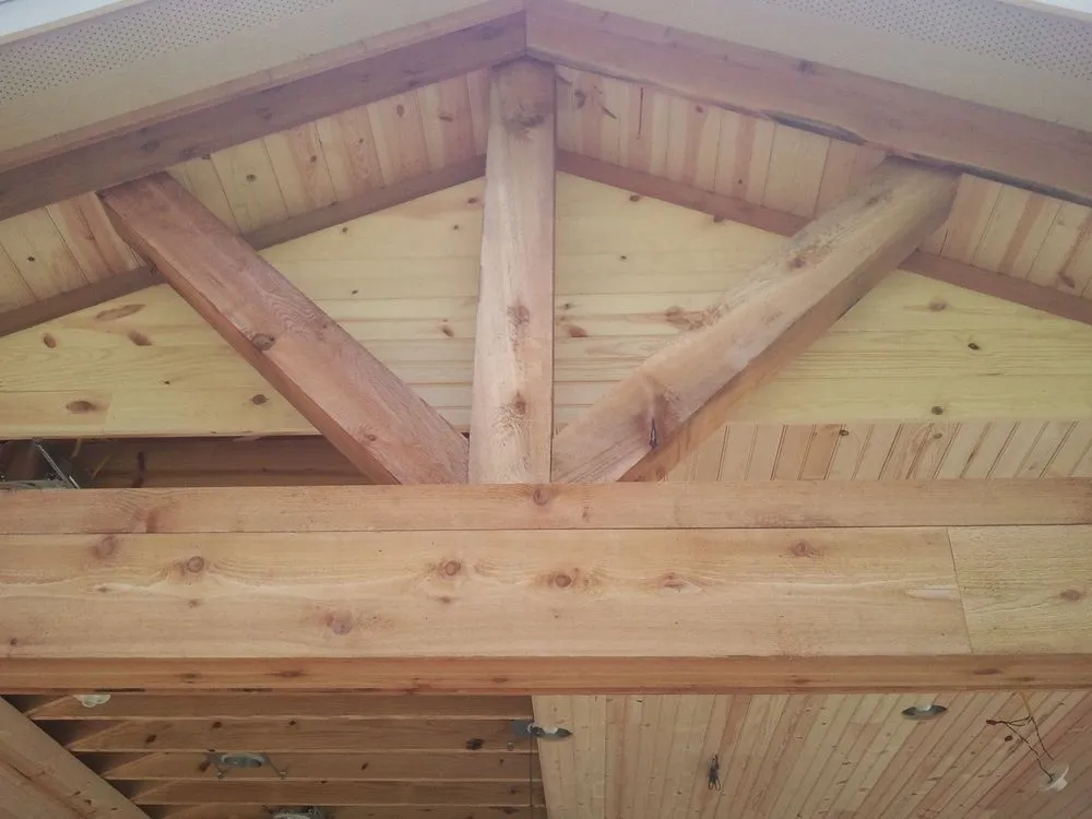 Professional residential roofing service experts serving Cut and Shoot, TX - Brads mobile home repair
