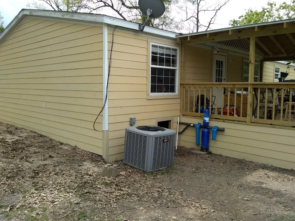 Reliable roof replacement for residential properties in Cut and Shoot, TX by Brads mobile home repair