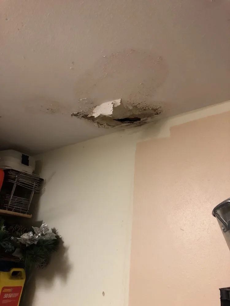 Slide of Brads Roofing