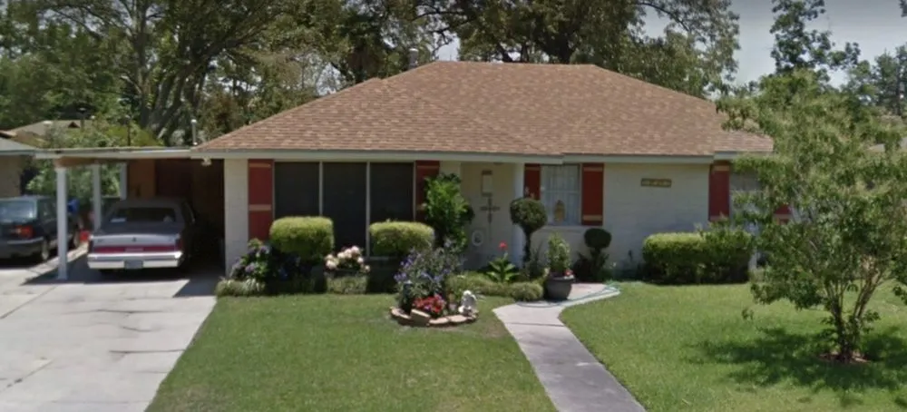 Slide of Brads Roofing