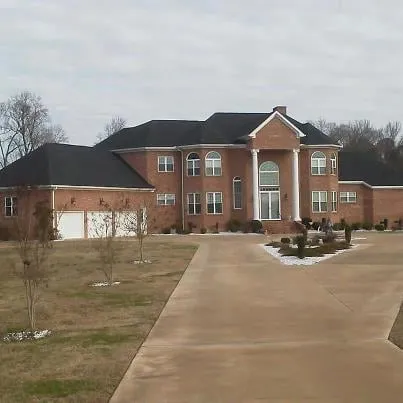 Slide of Braswell Custom Construction