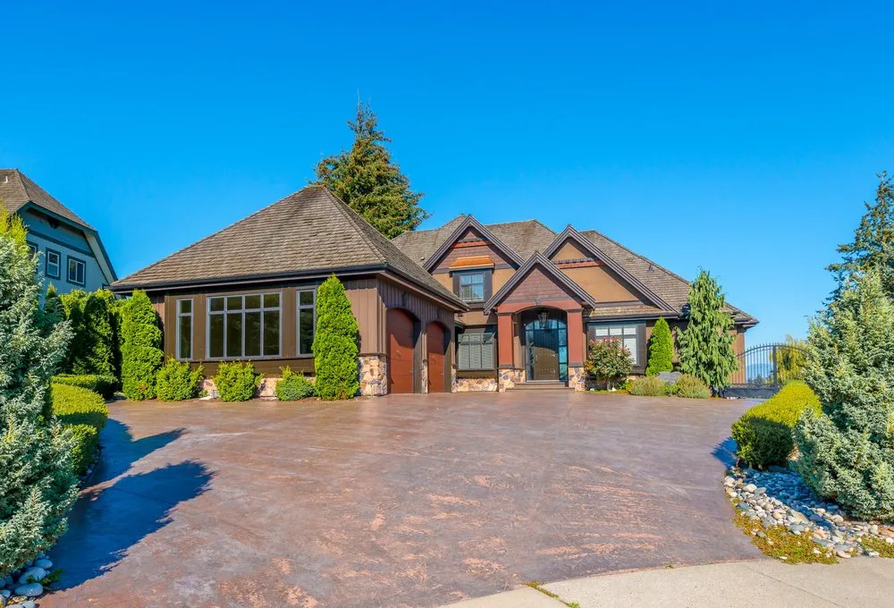 Slide of Braswell Custom Construction