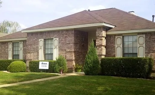 Slide of Bravo Roofing & Gutters