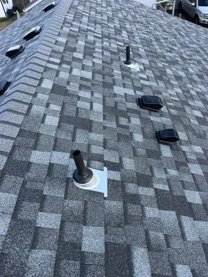 Bravo Roofing Company Logo