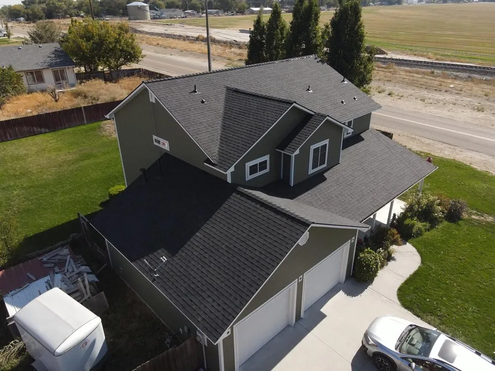 Slide of Bravo Roofing