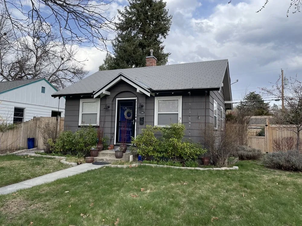 Slide of Bravo Roofing