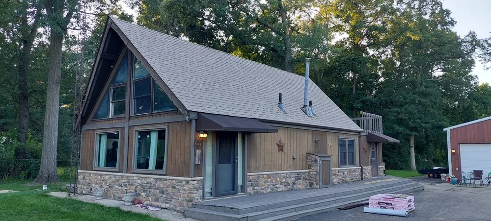 Slide of Breezewood Commercial Roofing