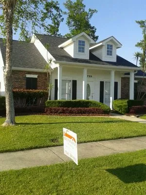 Brennan's Roofing Logo