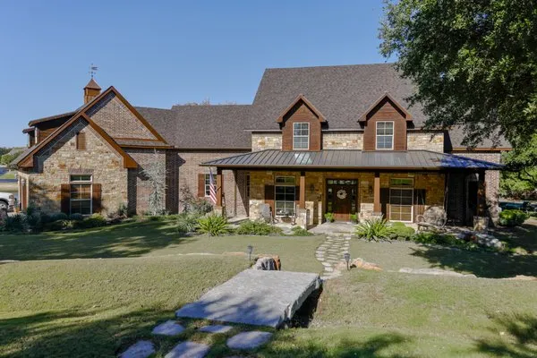 Brettco Roofing Logo