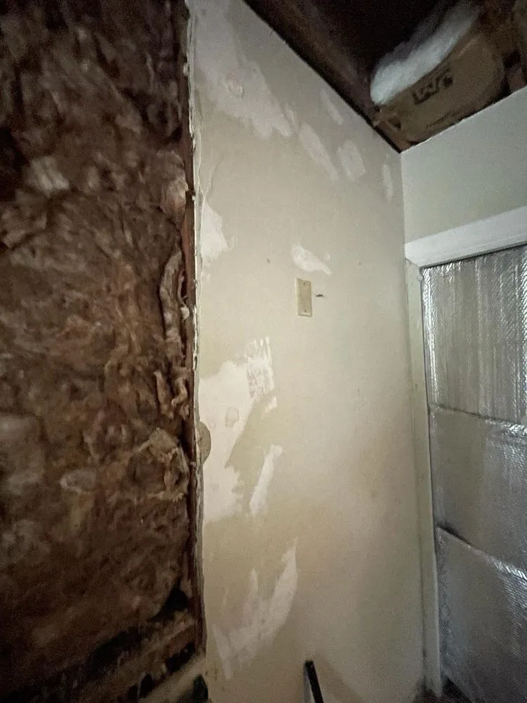 Slide of Brett's Roof Repair And Raingutter Service