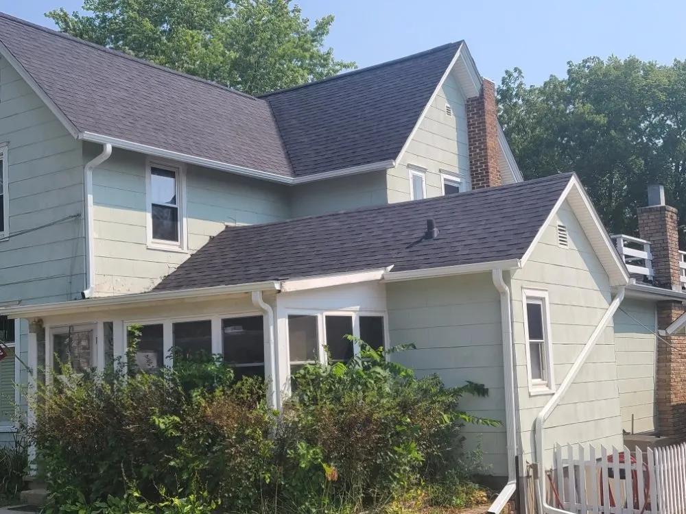 Slide of Brian Lynde Seamless Gutters