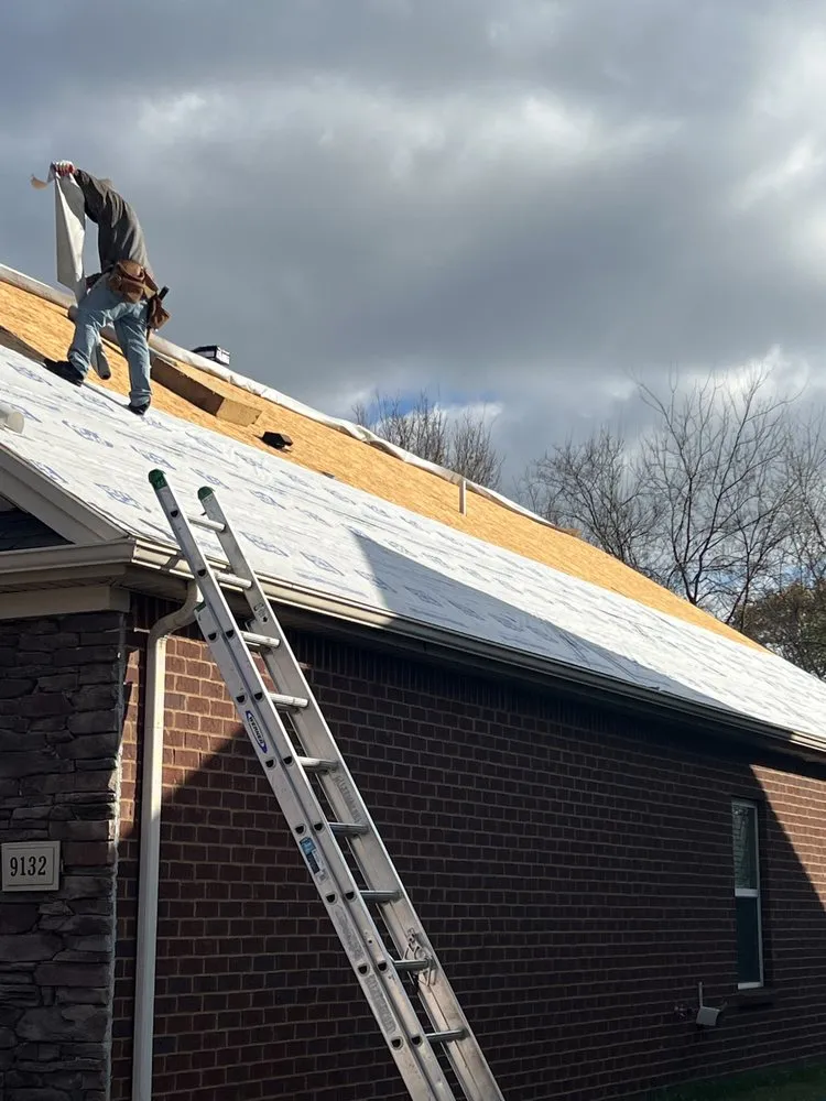 Slide of Briarwood Roofing and Exterior