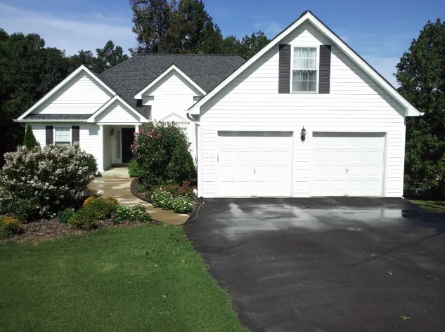 Professional residential roofing service in Tracys Landing, MD - Bright Exteriors