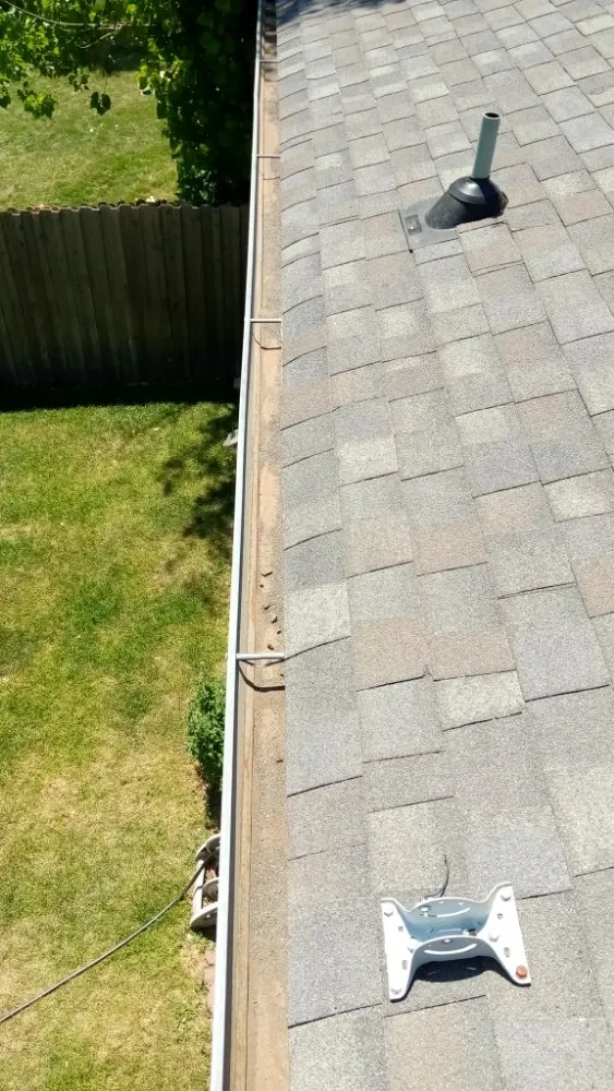 Slide of Brighton Roof & Gutter Maintenance