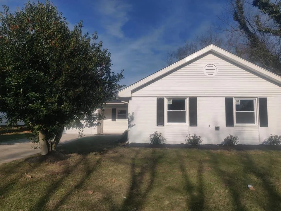 Slide of Bros Construction