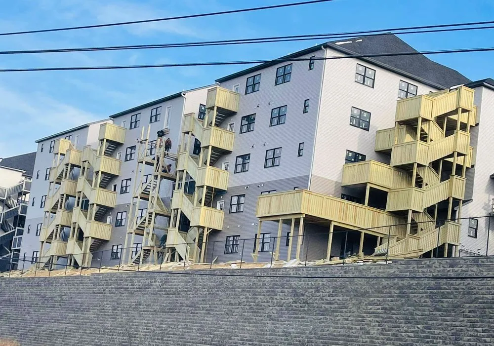 Slide of Brothers Hps Construction