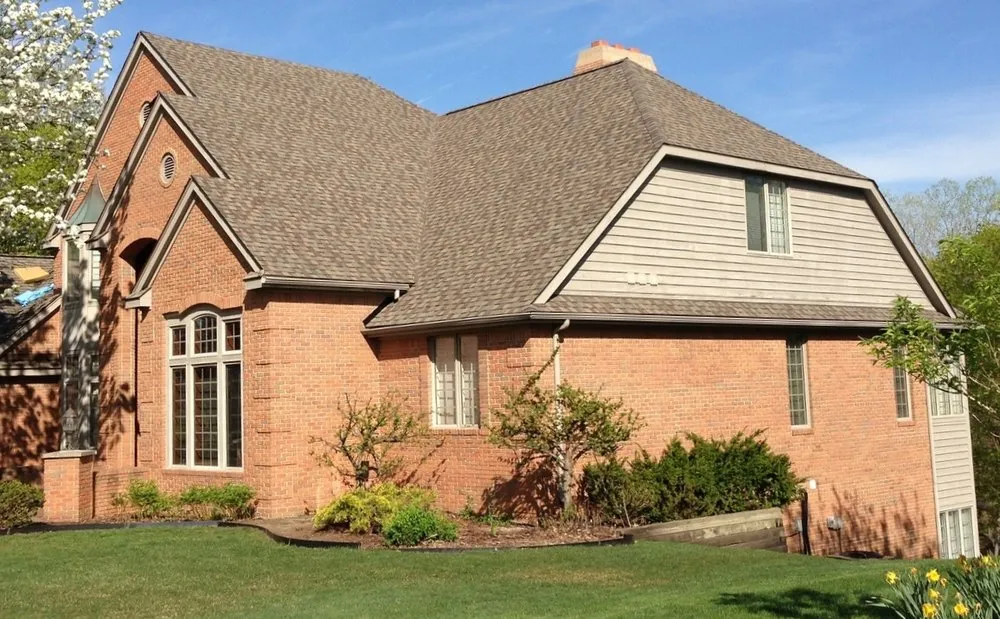 Slide of Brunette Home Improvement