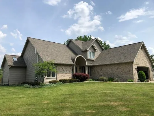 Brunette Home Improvement