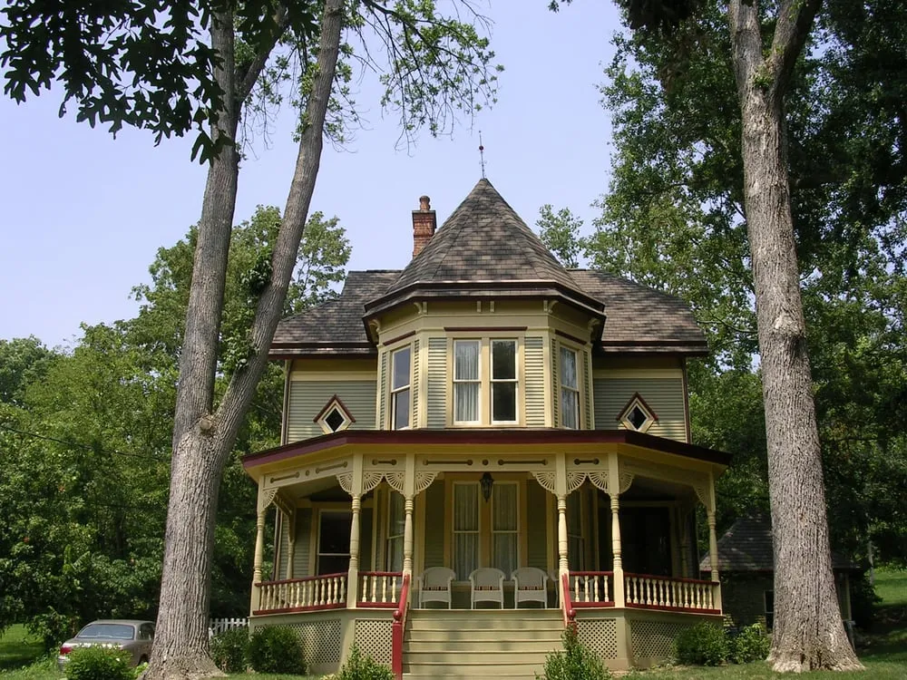 Slide of Brunk Roofing