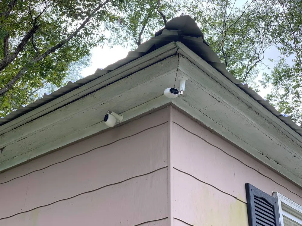 Slide of Brunson's Roofing