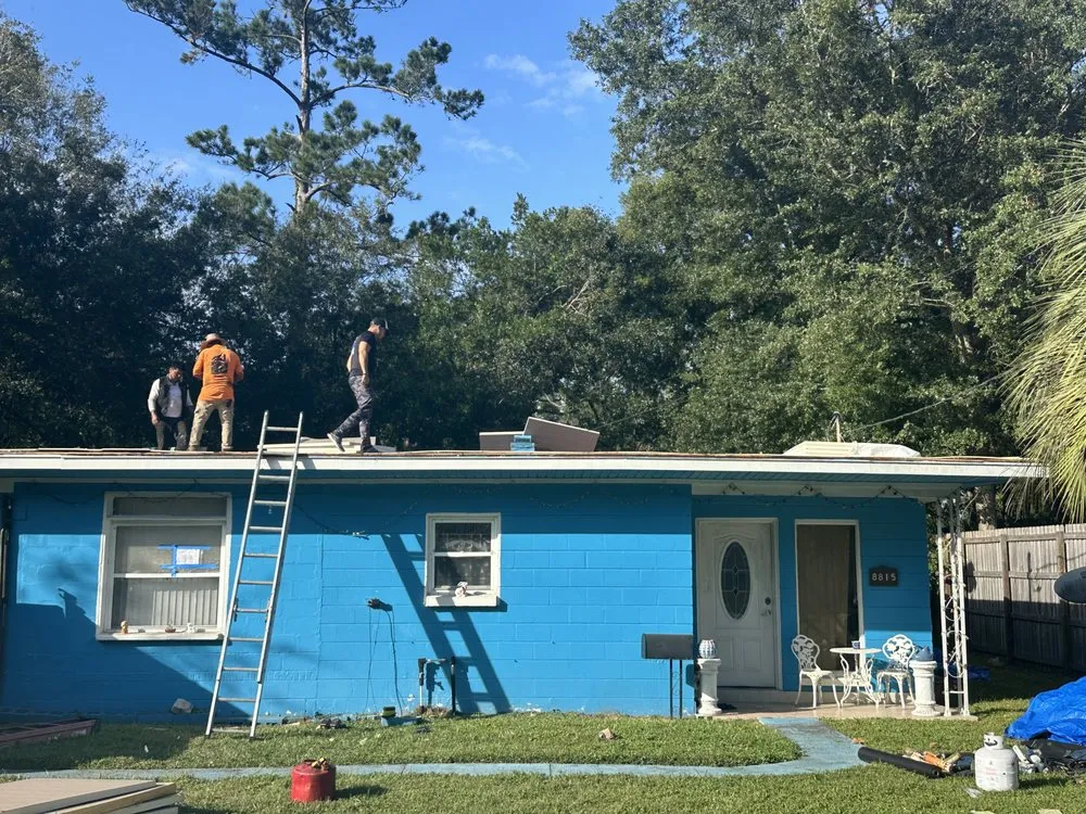 Slide of Bruzz Roofing