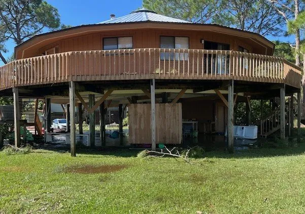 Licensed roof installation experts serving Alligator Point, FL - Bryan Scruggs Construction