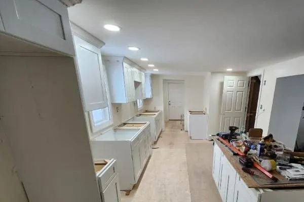 B's Roofing & Construction