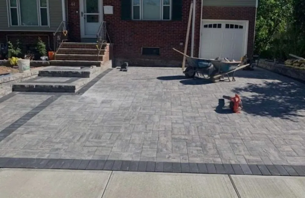 Top-rated flat roof repair in Mount Laurel Township, NJ by B&T Home Solutions